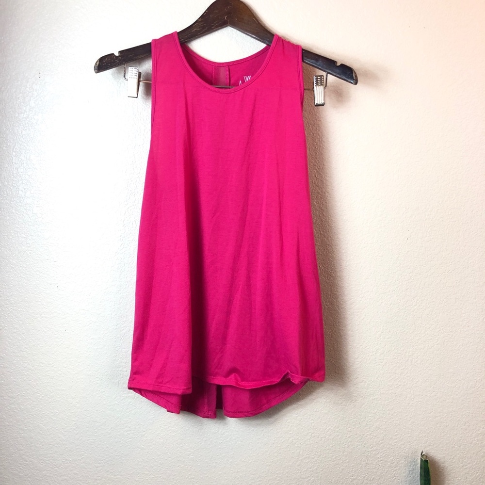 🛍NEW Pink Sleeveless yoga Tank Top